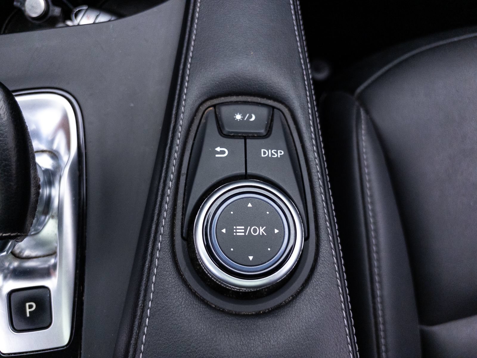 Used 2019 INFINITI QX50 Luxe w/ Cargo Package FWD image 8