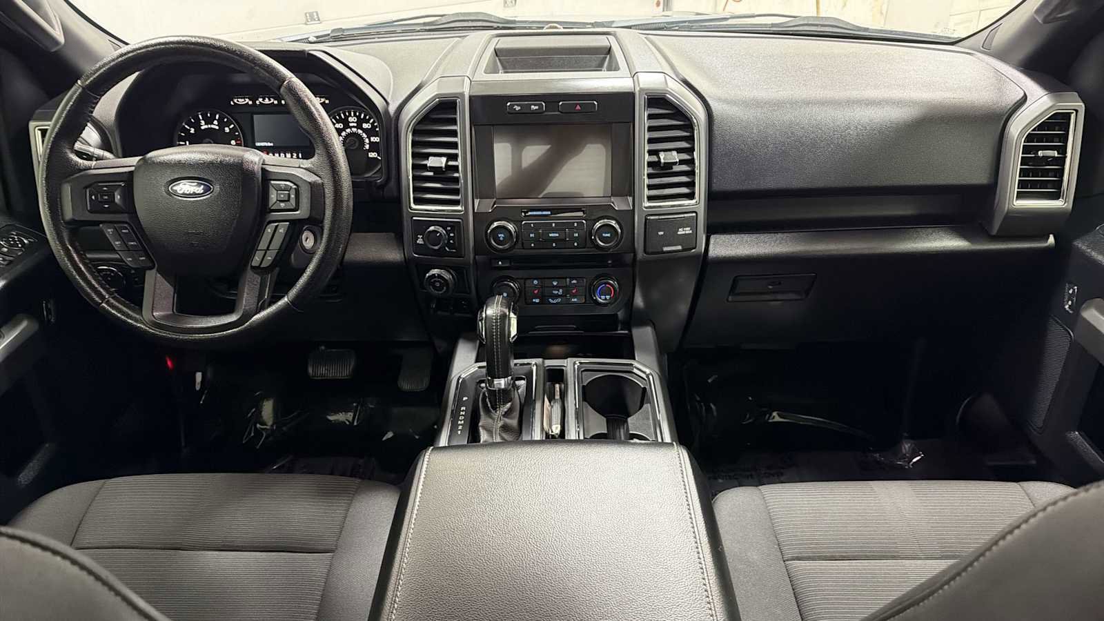Used 2016 Ford F150 XLT w/ Equipment Group 302A Luxury AWD/4WD image 25