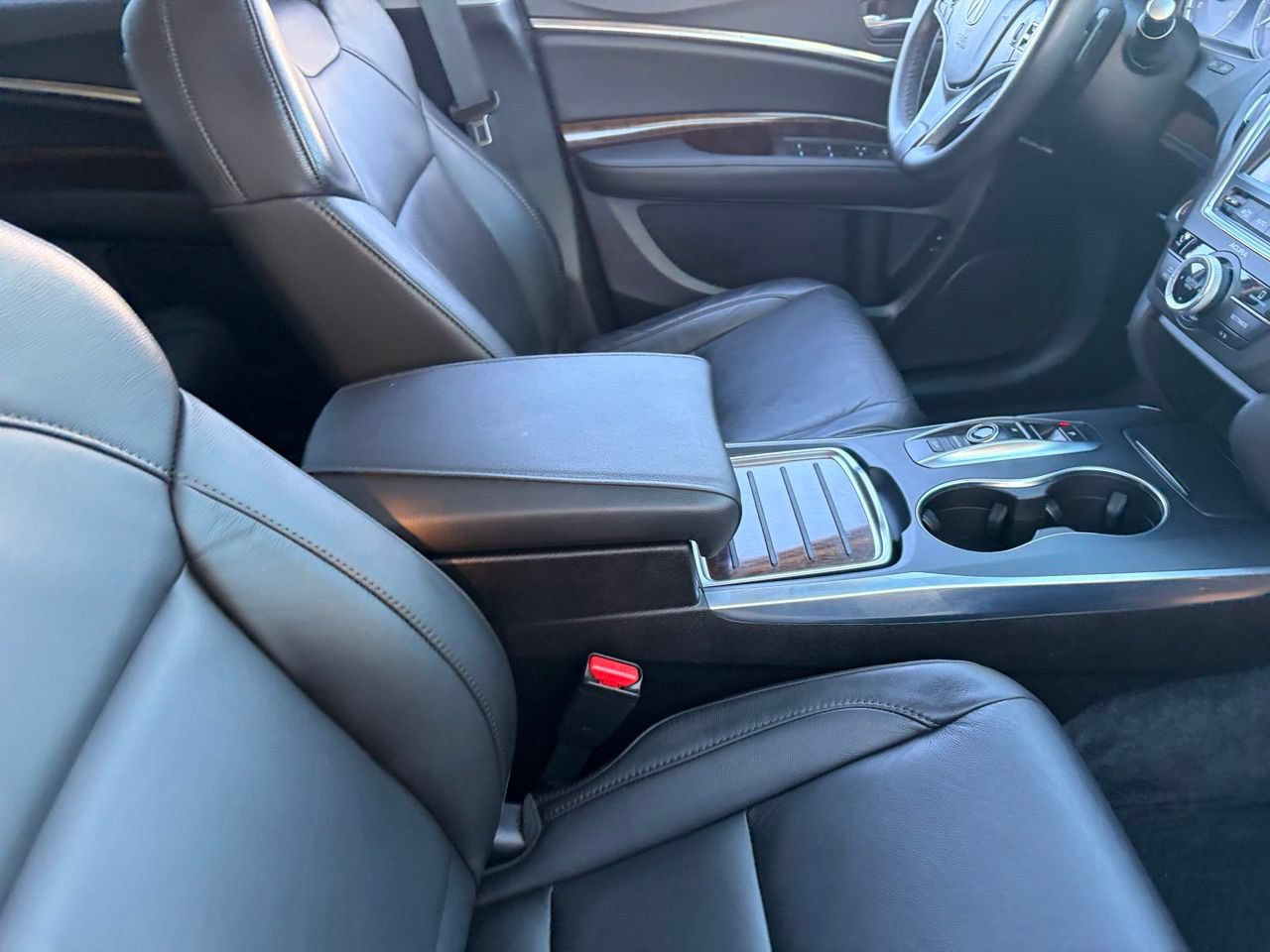 Used 2020 Acura MDX FWD image 12