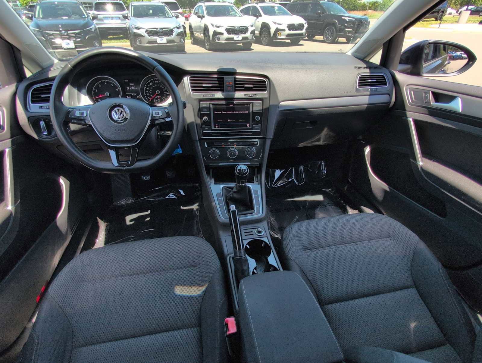 Used 2018 Volkswagen Golf S FWD image 15