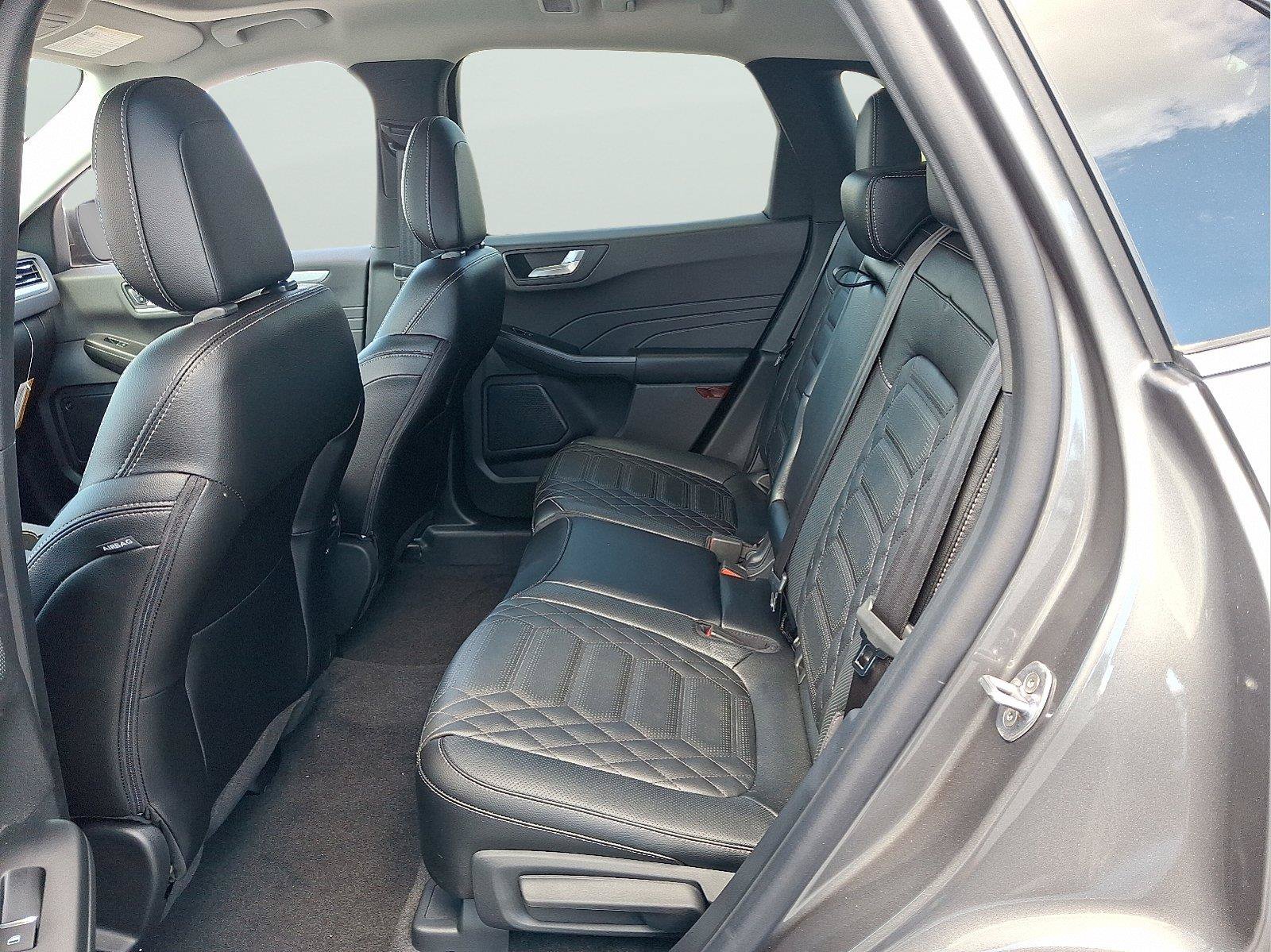 New 2024 Ford Escape SE w/ PHEV Premium Package FWD image 7