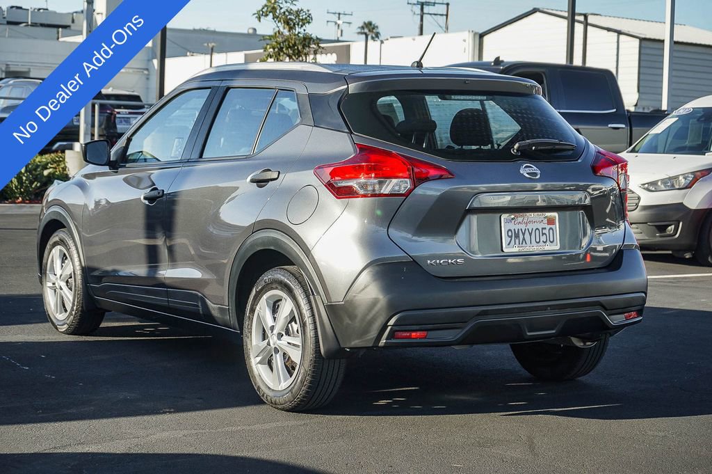 Used 2018 Nissan Kicks S image 7