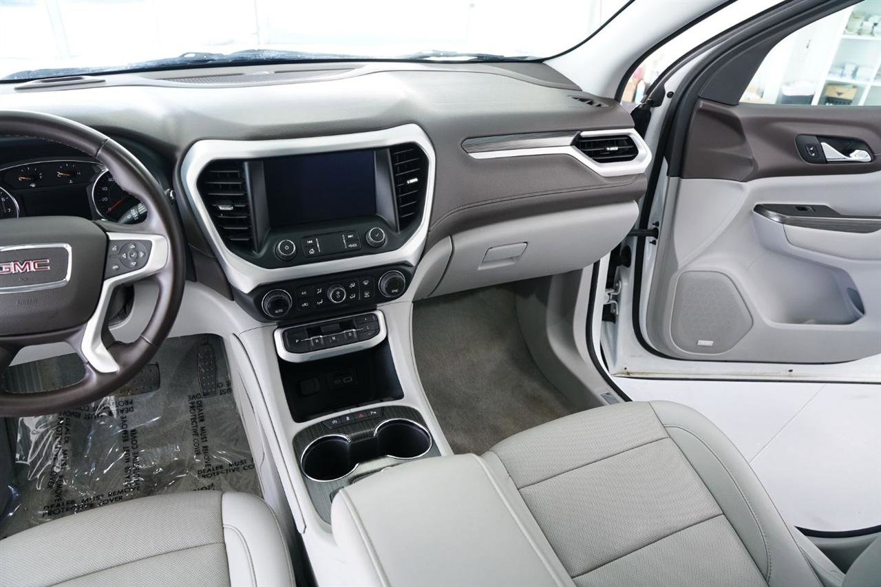 Used 2023 GMC Acadia SLT image 26