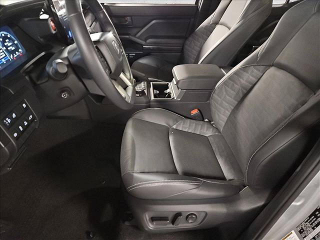 Used 2025 Toyota 4Runner TRD Off-Road Premium w/ Tow Technology Package AWD/4WD image 16