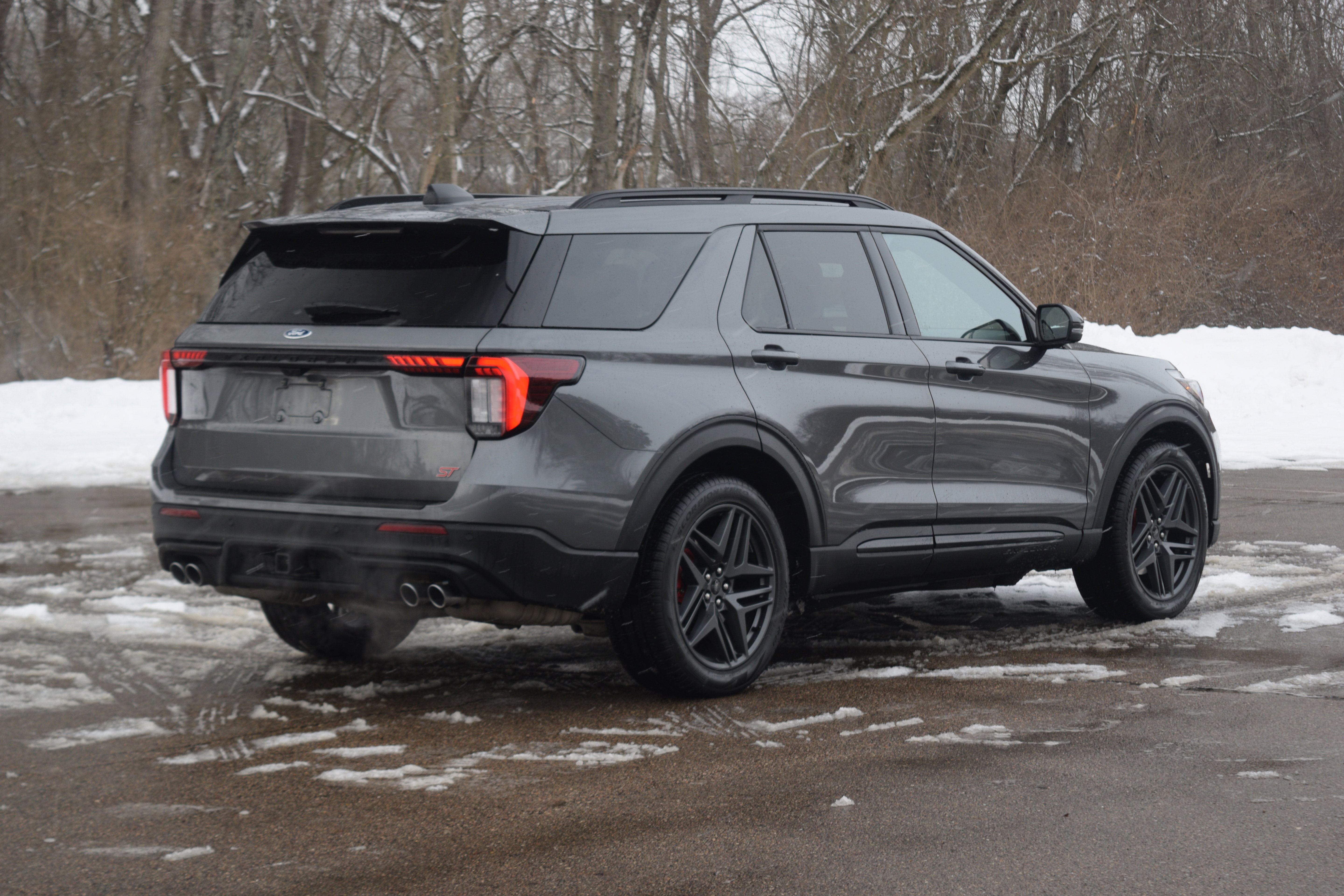 Used 2025 Ford Explorer ST image 27