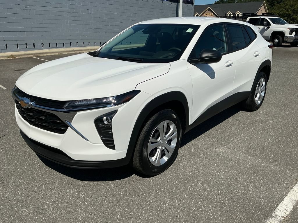 New 2026 Chevrolet Trax LS