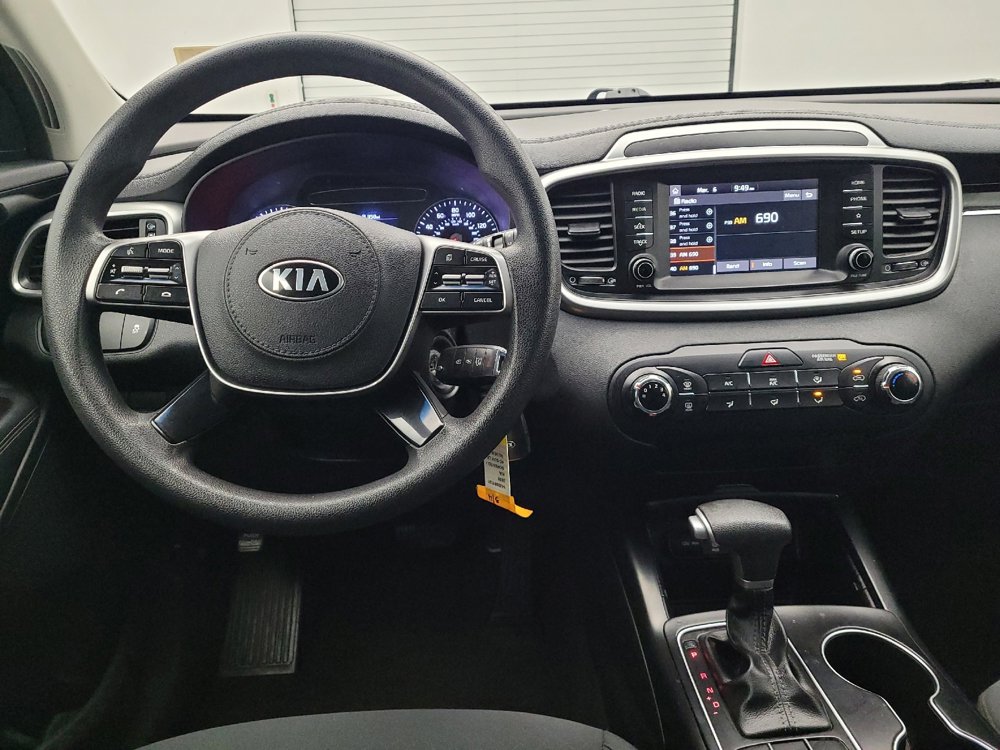 Used 2020 Kia Sorento LX image 22