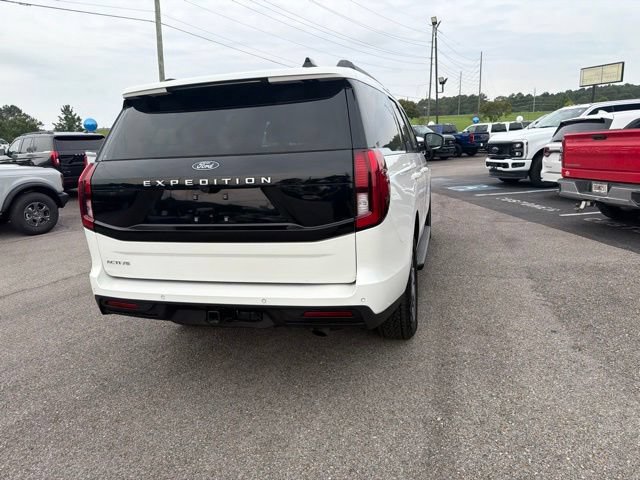 Used 2025 Ford Expedition Active AWD/4WD image 21