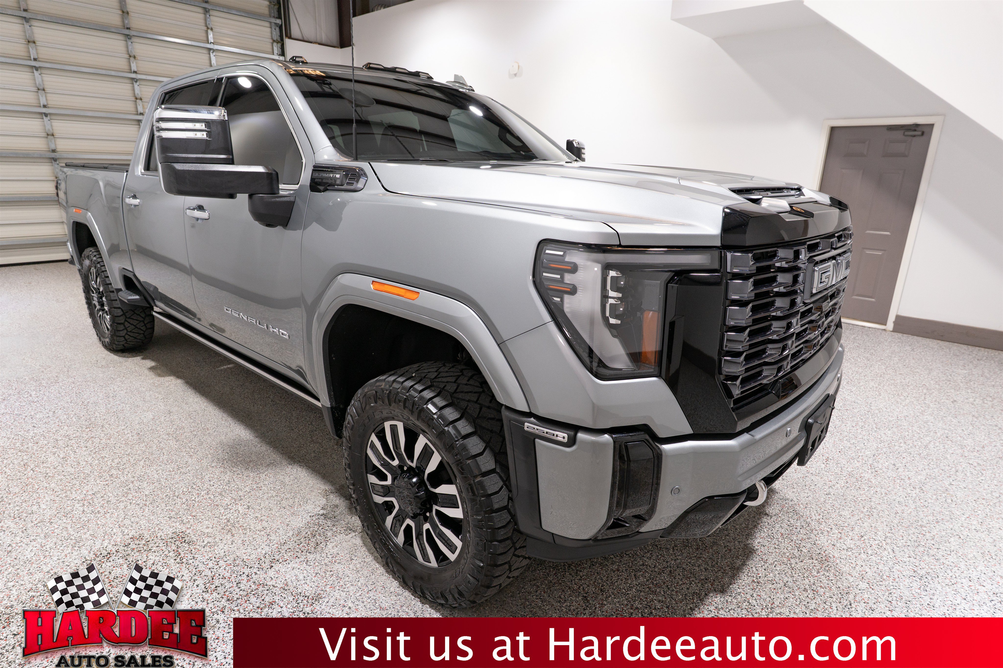 Used 2025 GMC Sierra 2500 Denali Ultimate AWD/4WD image 6