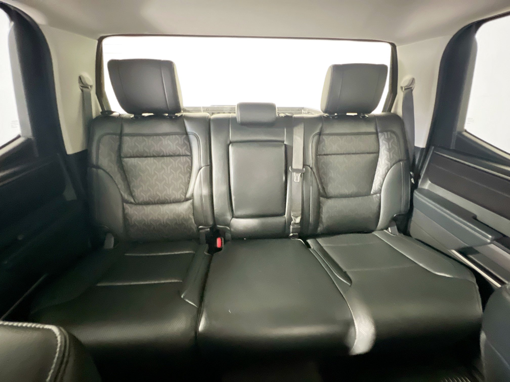 Used 2024 Toyota Tundra SR5 w/ SR5 Premium Package RWD image 32