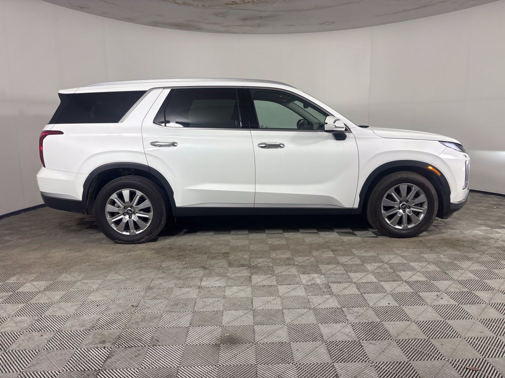 Used 2025 Hyundai Palisade SEL FWD image 2