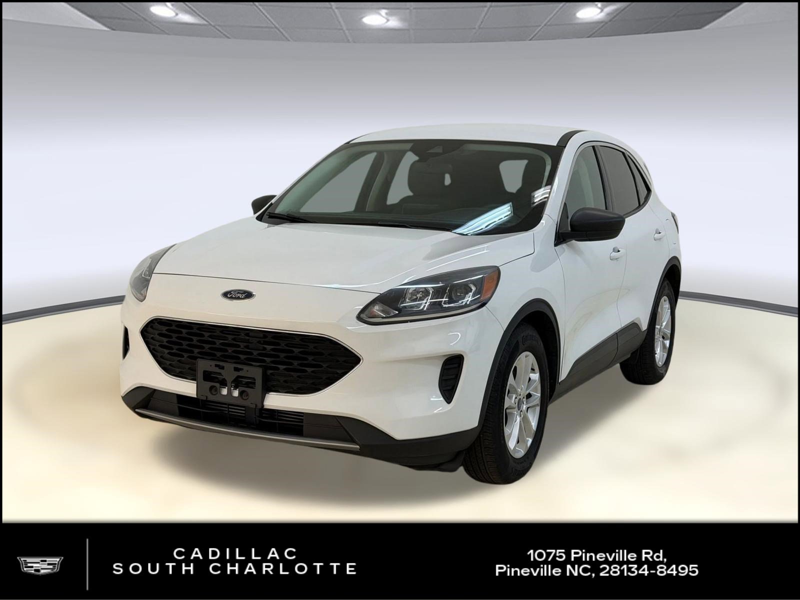 Used 2022 Ford Escape SE image 1