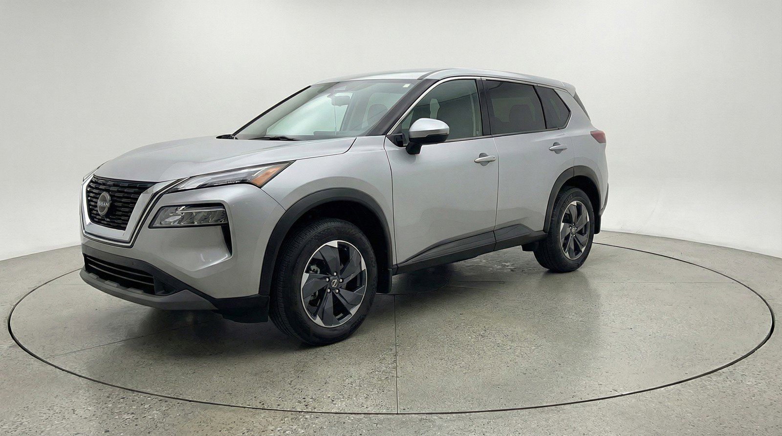 Used 2025 Nissan Rogue SV image 3