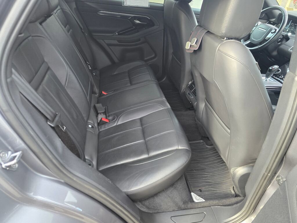 Used 2020 Land Rover Range Rover Evoque SE image 12