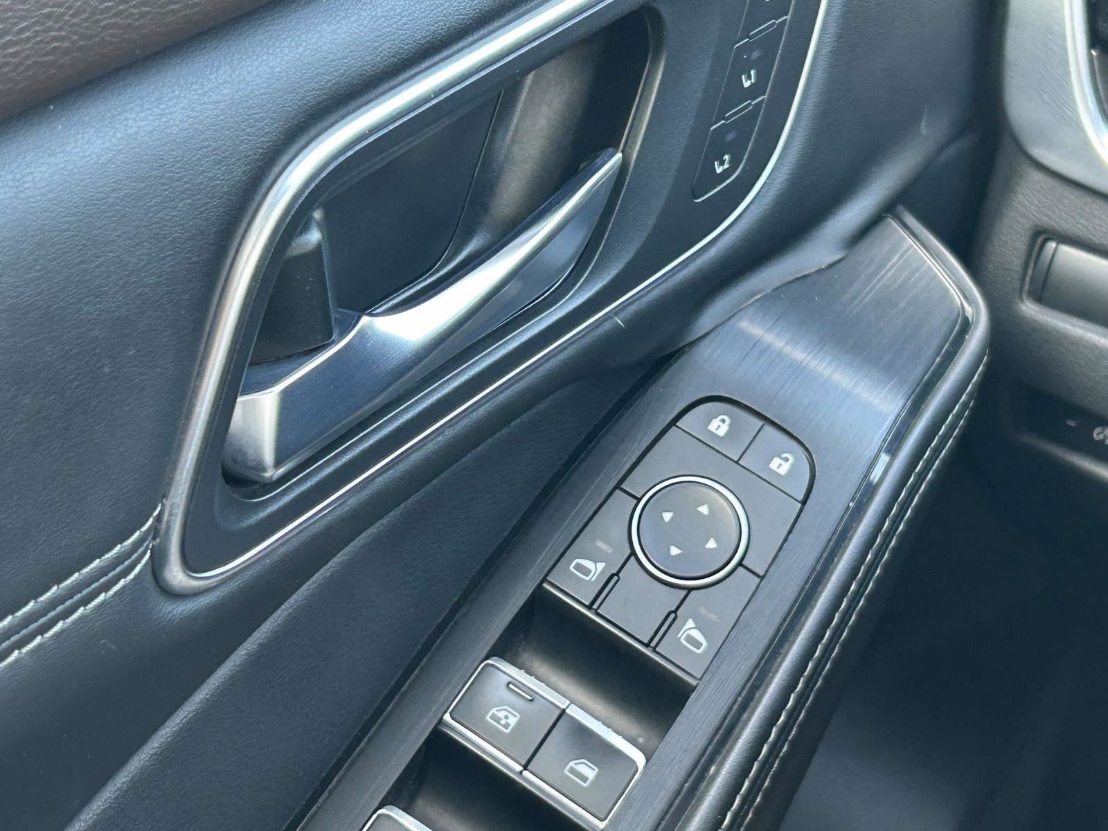 Used 2021 Nissan Rogue SL w/ Premium Package image 21