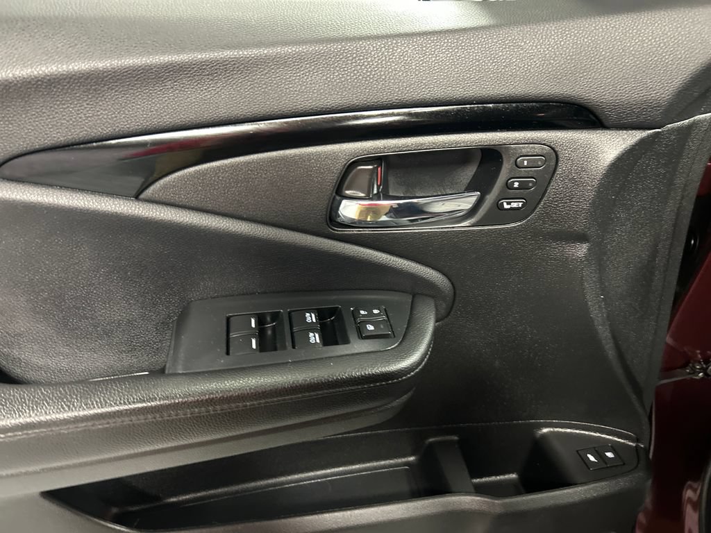 Used 2021 Honda Passport Touring image 12