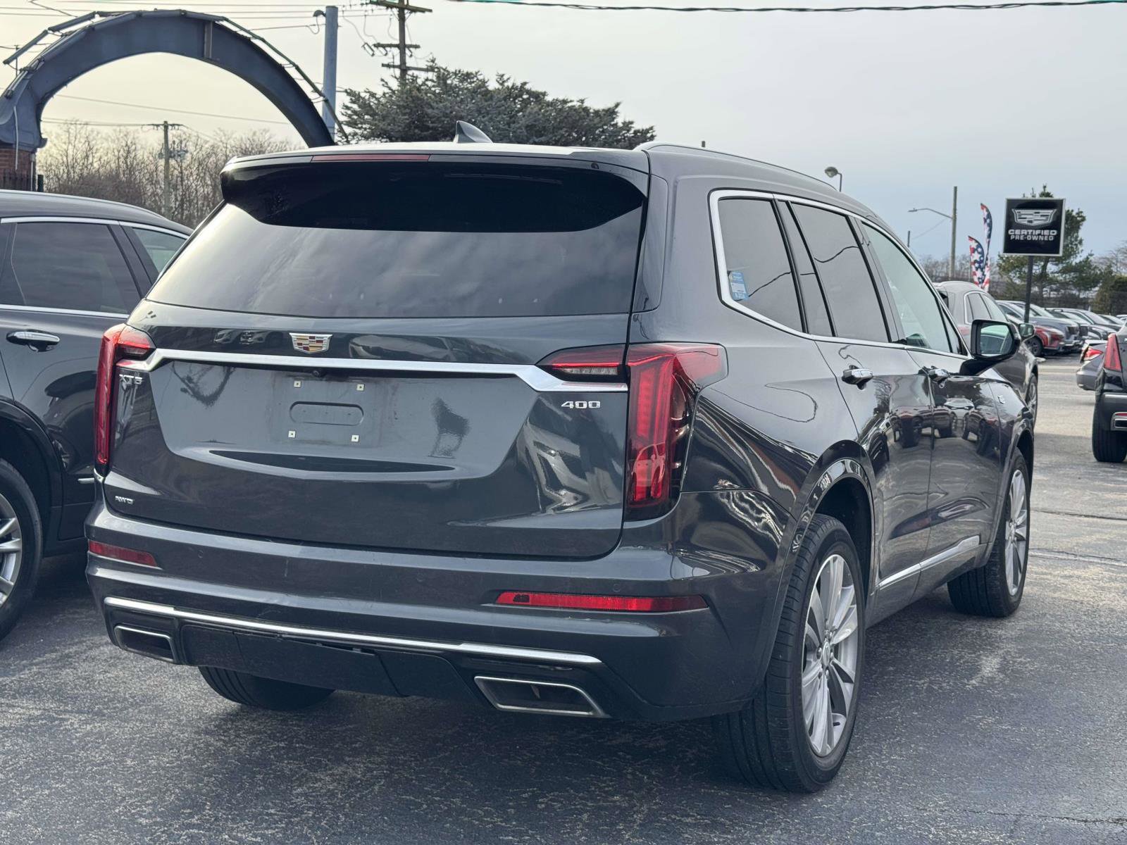 Used 2022 Cadillac XT6 Premium Luxury image 6