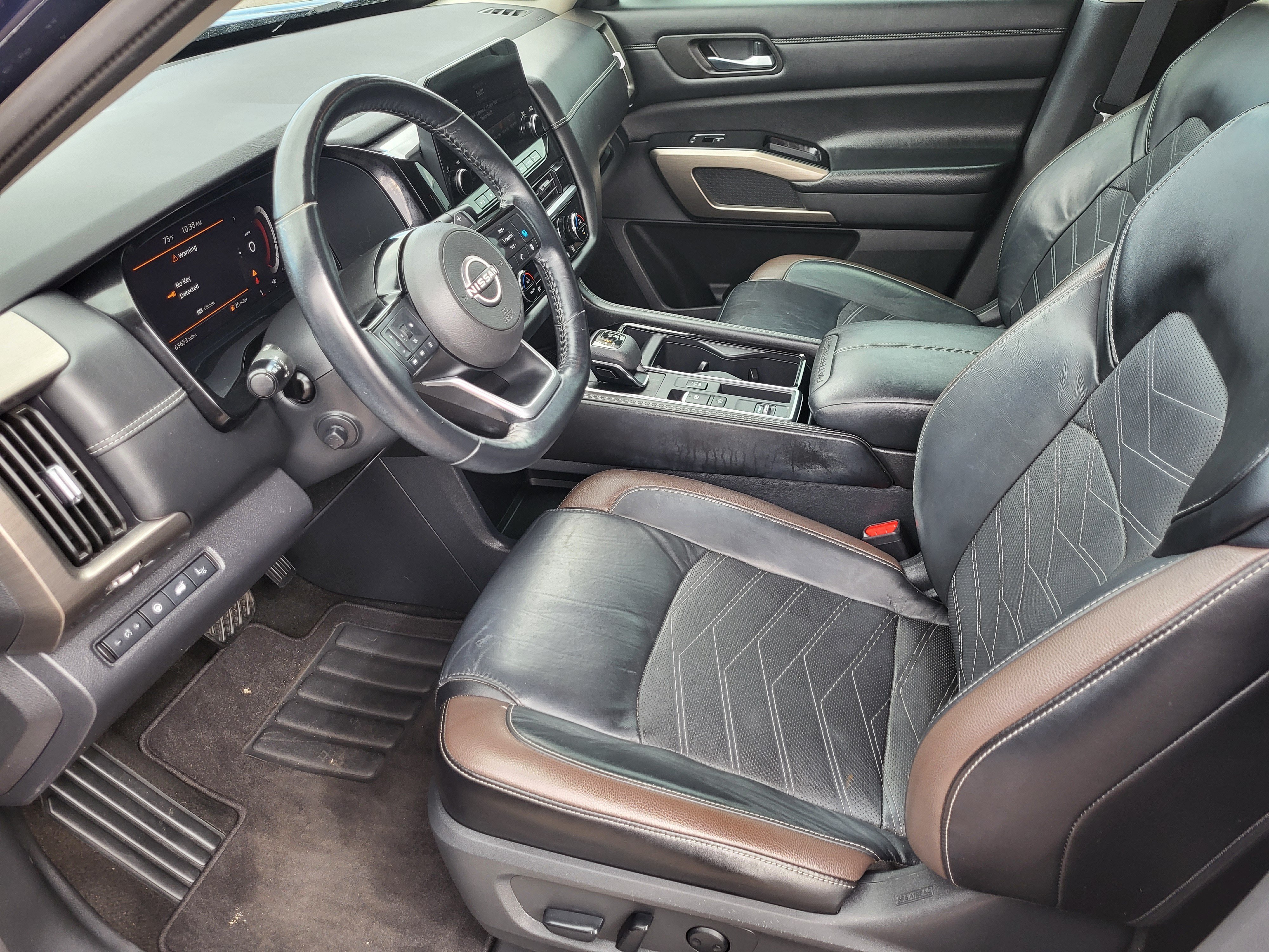 Certified 2023 Nissan Pathfinder Platinum FWD image 12