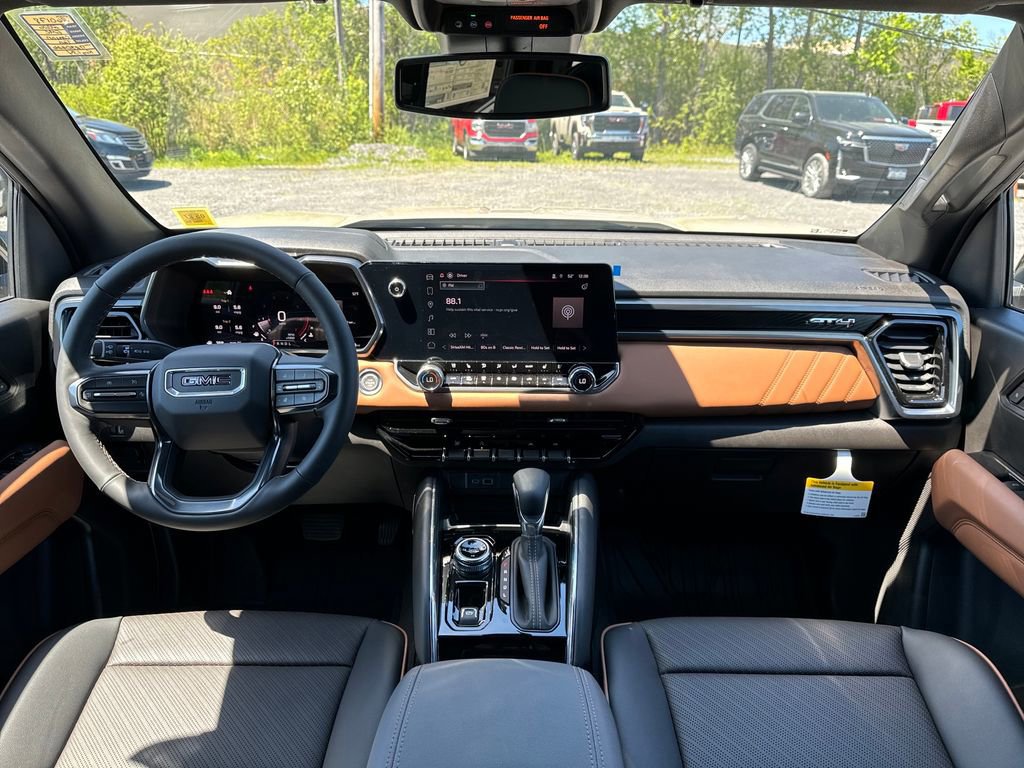 New 2026 GMC Canyon AT4 w/ AT4 Premium Package AWD/4WD image 12