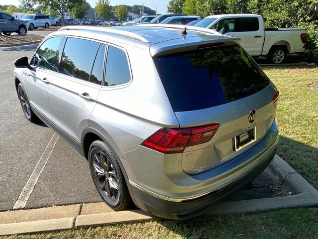 Used 2023 Volkswagen Tiguan SE w/ Panoramic Sunroof Package FWD image 29