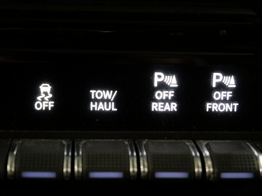 Used 2024 RAM 1500 Laramie image 18