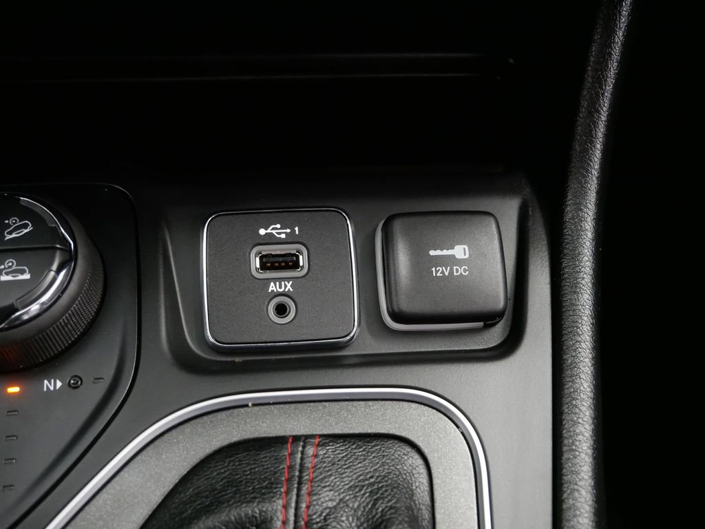 Certified 2022 Jeep Cherokee Trailhawk w/ Premium Leather Package image 36