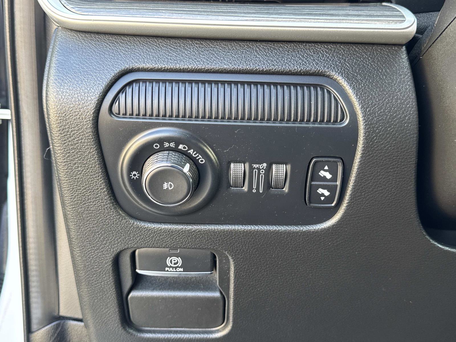 Used 2022 Jeep Wagoneer Series III image 20