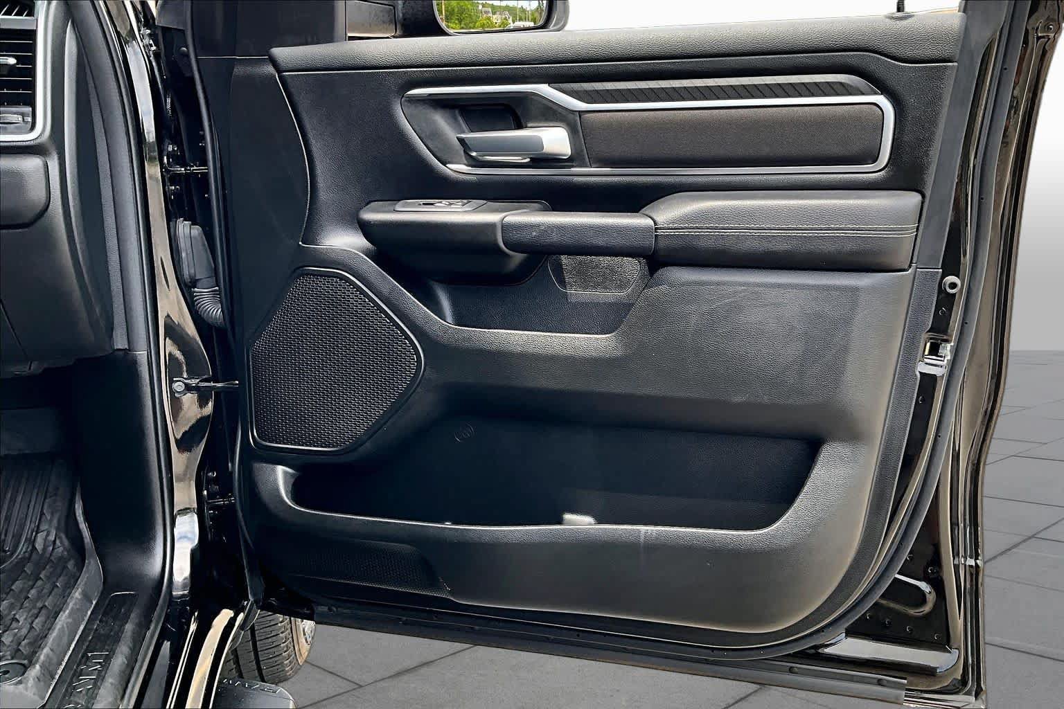 Used 2025 RAM 1500 Big Horn AWD/4WD image 23