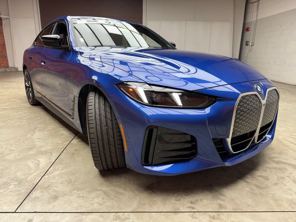 Used 2025 BMW i4 xDrive40i w/ M Sport Package AWD/4WD image 7