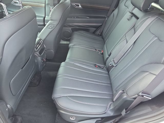 Used 2024 Genesis GV80 2.5T AWD/4WD image 11