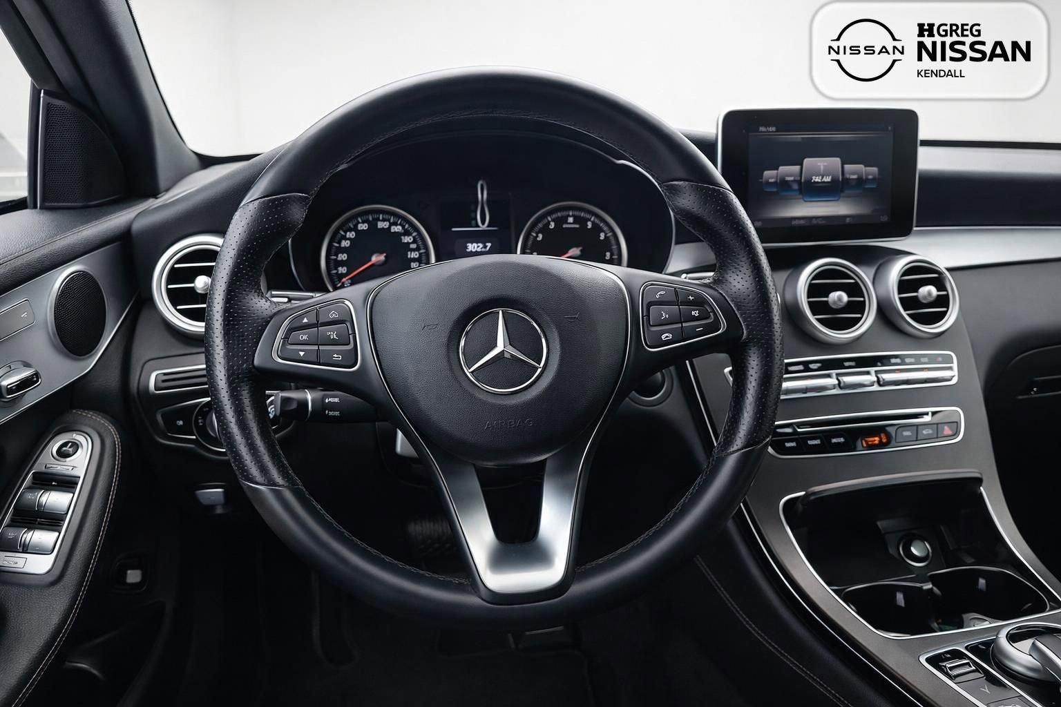 Used 2017 Mercedes-Benz GLC 300 4MATIC Coupe w/ Premium 2 Package image 10