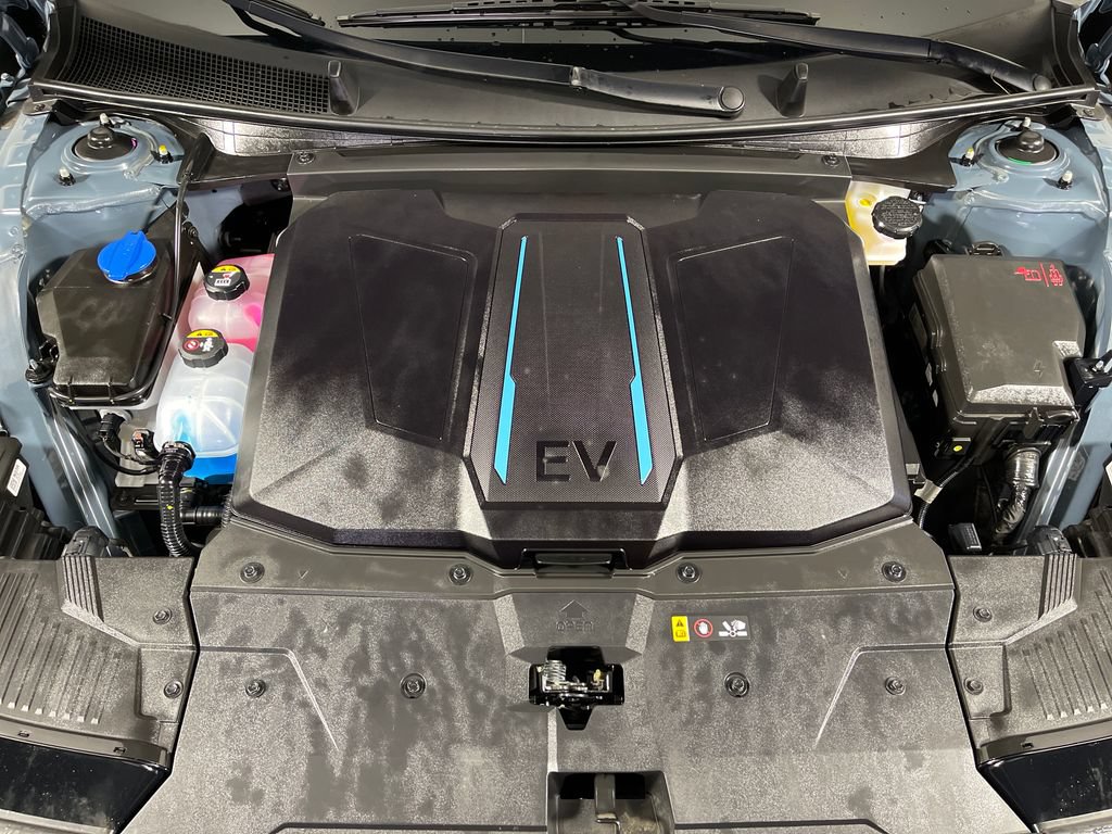 Certified 2024 Hyundai Ioniq 5 SE RWD image 9