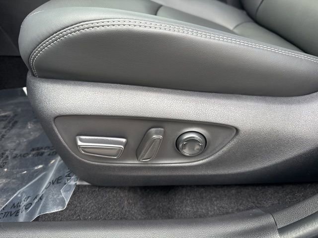 Used 2025 Toyota RAV4 Limited w/ Advanced Technology Package image 9