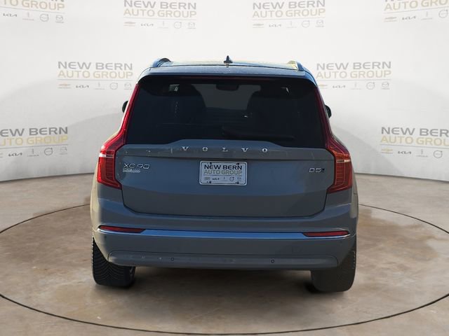 Certified 2025 Volvo XC90 B5 Core image 4