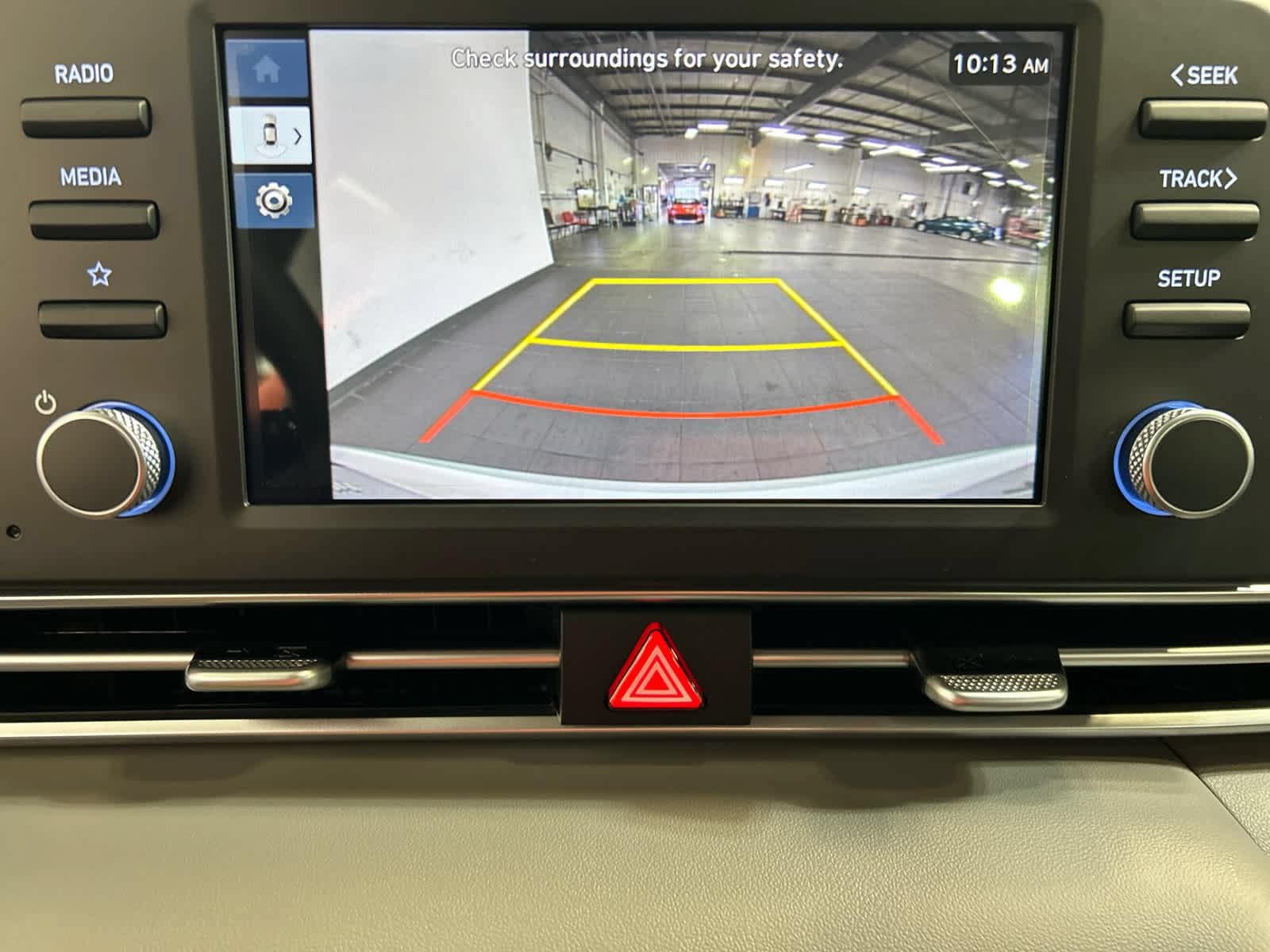 New 2026 Hyundai Elantra SE FWD image 6
