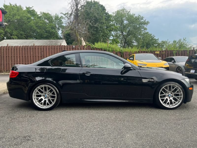 Used 2013 BMW M3 Coupe w/ Premium Pkg RWD image 8