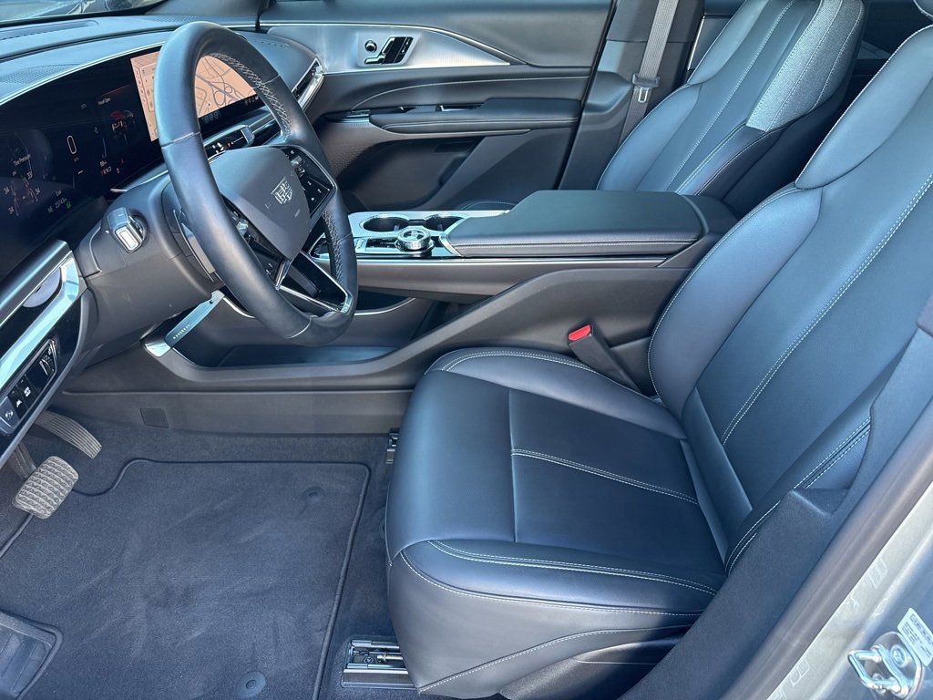 Used 2024 Cadillac Lyriq Tech w/ Driver Assist Package image 23