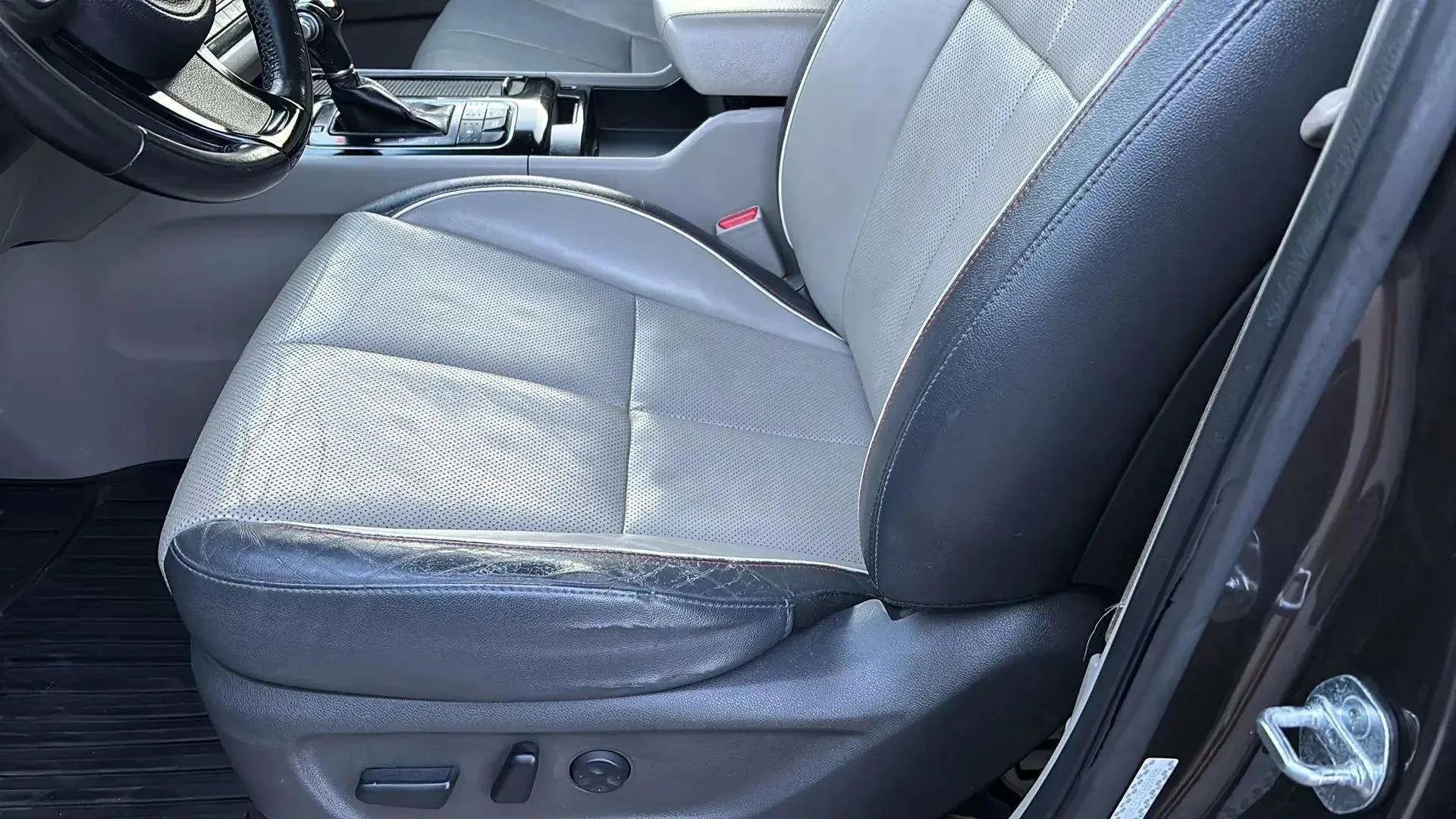 Used 2015 Kia Sedona SX image 14