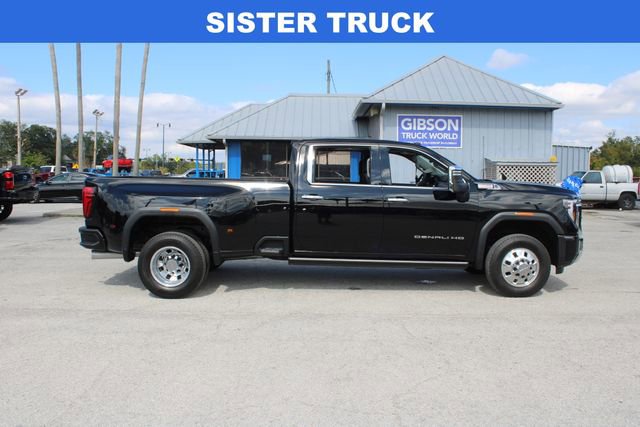 Used 2025 GMC Sierra 3500 Denali w/ Denali Reserve Package image 14