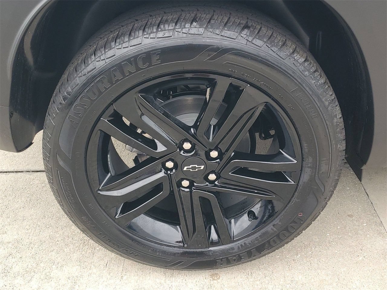 New 2026 Chevrolet Trax ACTIV w/ Sunroof Package FWD image 5