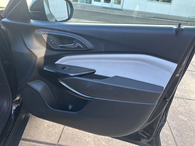 Used 2024 Chevrolet Trax LT image 31