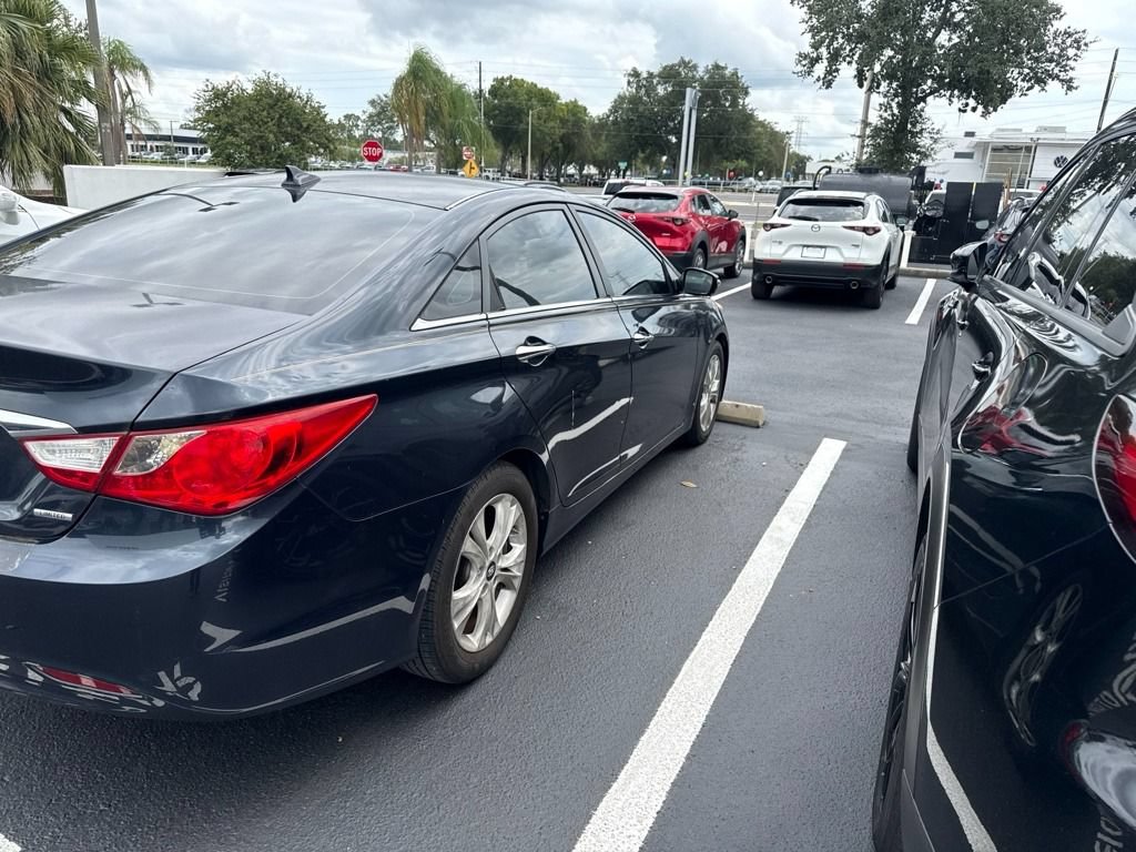Used 2013 Hyundai Sonata Limited FWD image 7
