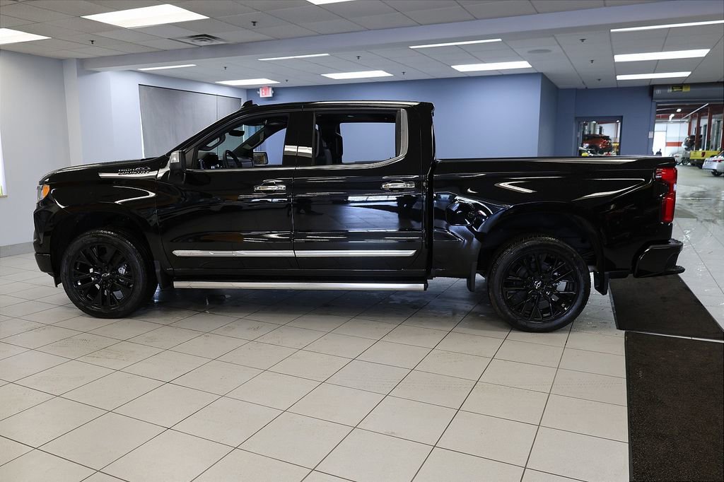 New 2026 Chevrolet Silverado 1500 High Country image 2