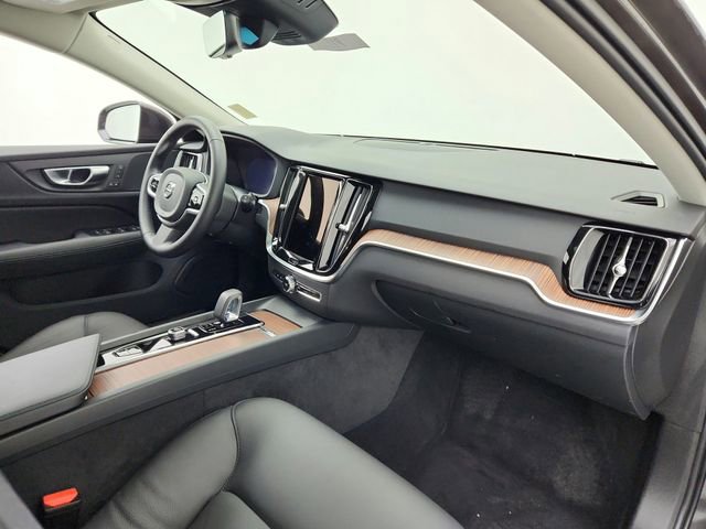 Certified 2025 Volvo V60 B5 Cross Country Plus image 25