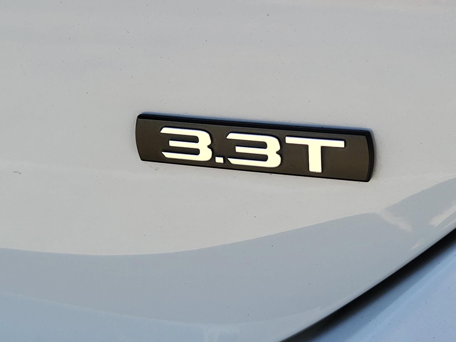 Used 2022 Genesis G70 3.3T image 13