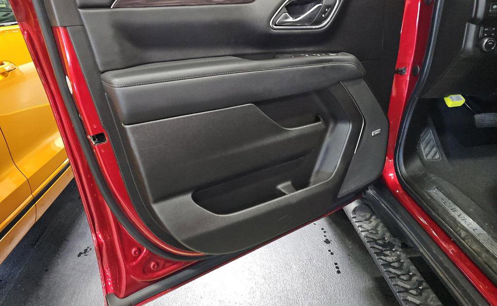 Used 2023 Chevrolet Tahoe Z71 w/ Luxury Package image 10