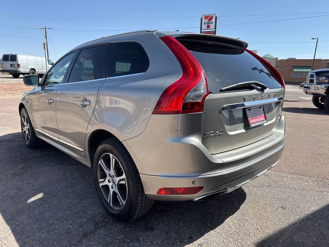 Used 2015 Volvo XC60 T6 w/ Proximity Package image 4