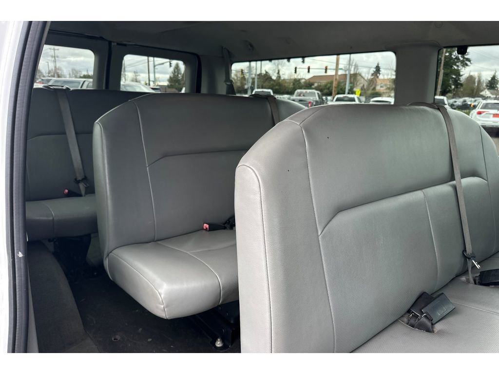 Used 2006 Ford E-350 and Econoline 350 XL image 17