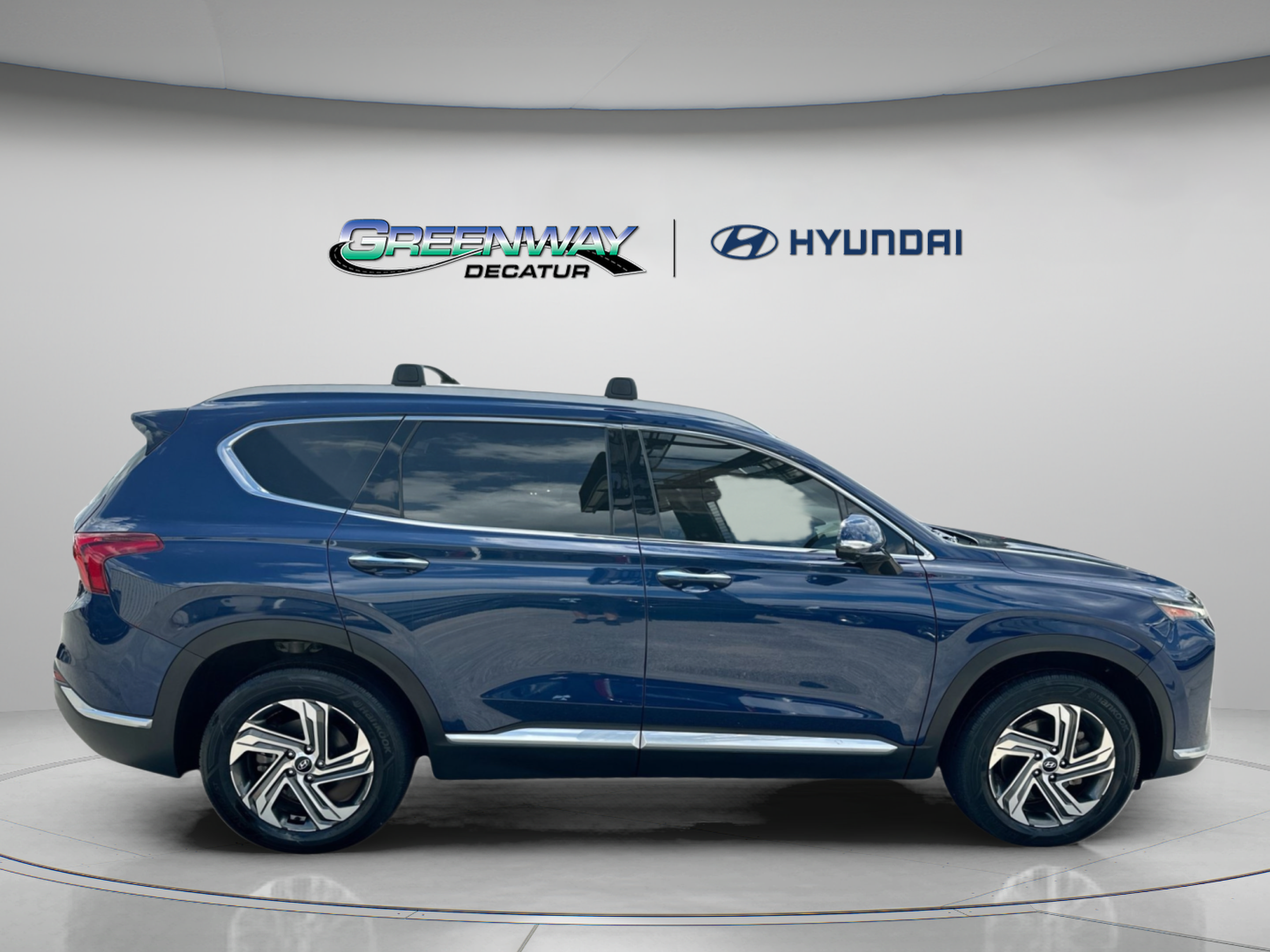 Used 2023 Hyundai Santa Fe SEL w/ Premium Package FWD image 9