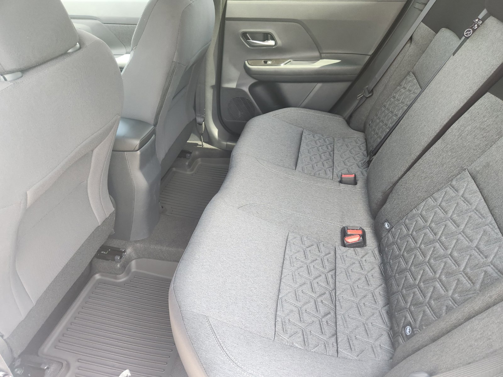 New 2026 Nissan Kicks SV w/ SV Premium Package AWD/4WD image 24